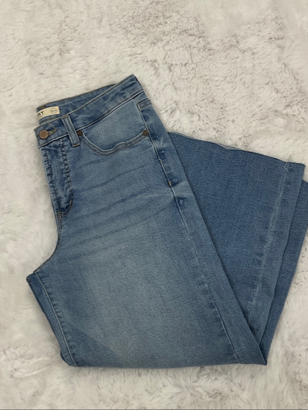 Oat New York Two-Tone Wide-Leg Jeans - Light Blue & Medium Blue
